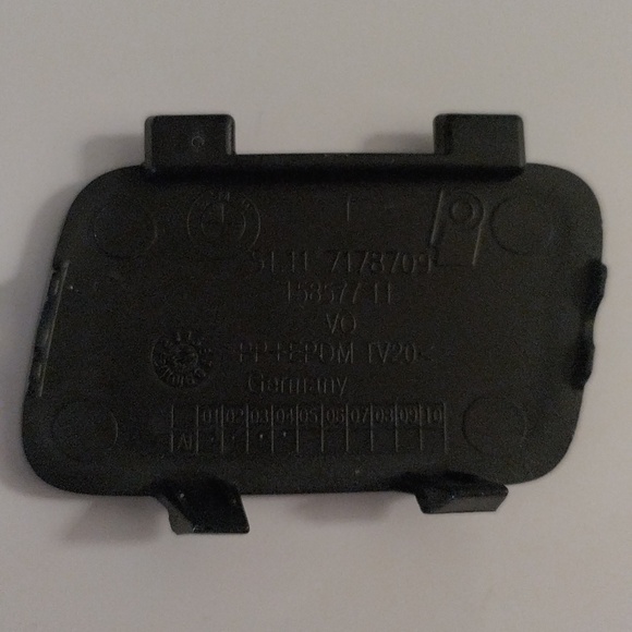 BMW 1 Series Tow Hook Cover 51.11 7178709 - Picture 2 of 2